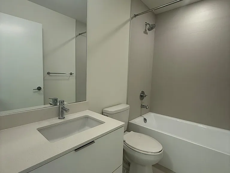 89 Church St #2010 — Photo 7