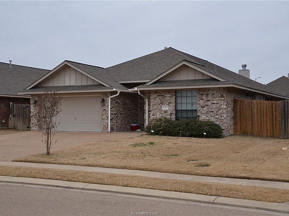 5th image of 1003 Emerald Dove Ave