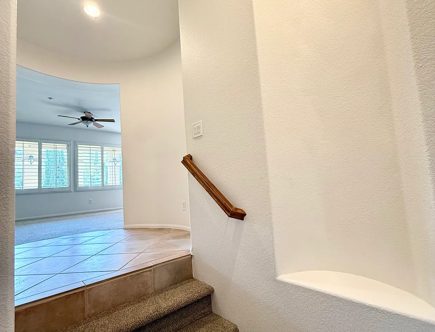 3 bed, 1759 sqft, $4,100 — Photo 2