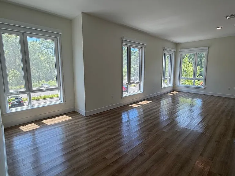 One Park Apartments — Photo 147