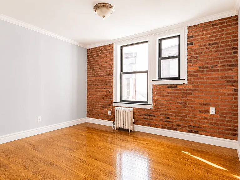 68 Clinton St #3A — Photo 4