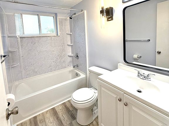 4th image of 3642 Northdale Pl APT 2