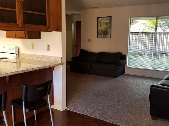 3rd image of 223 Palo Verde Ter