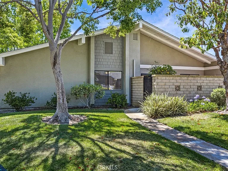 8933 Yolo Cir #1307A — Photo 40
