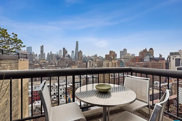 Sold by Corcoran | media 20