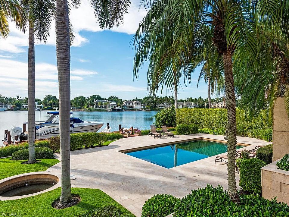 1st image of 900 Spyglass lane