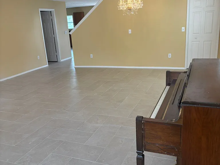 2102 Stoneview Rd — Photo 8