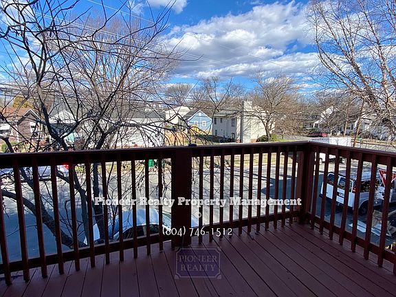 5th image of 3107 M St APT C