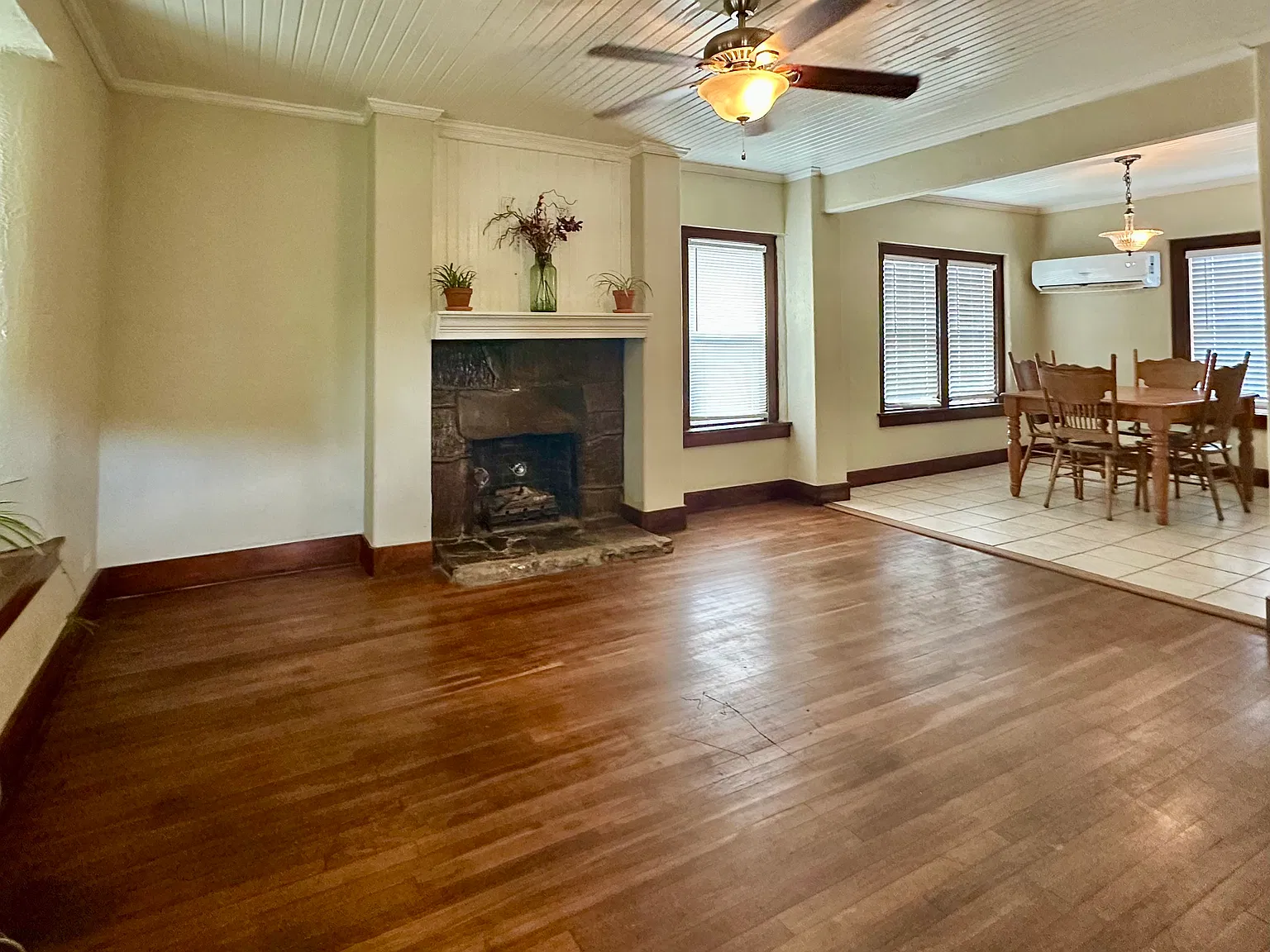 2 bed, 828 sqft, $1,250 — Photo 4