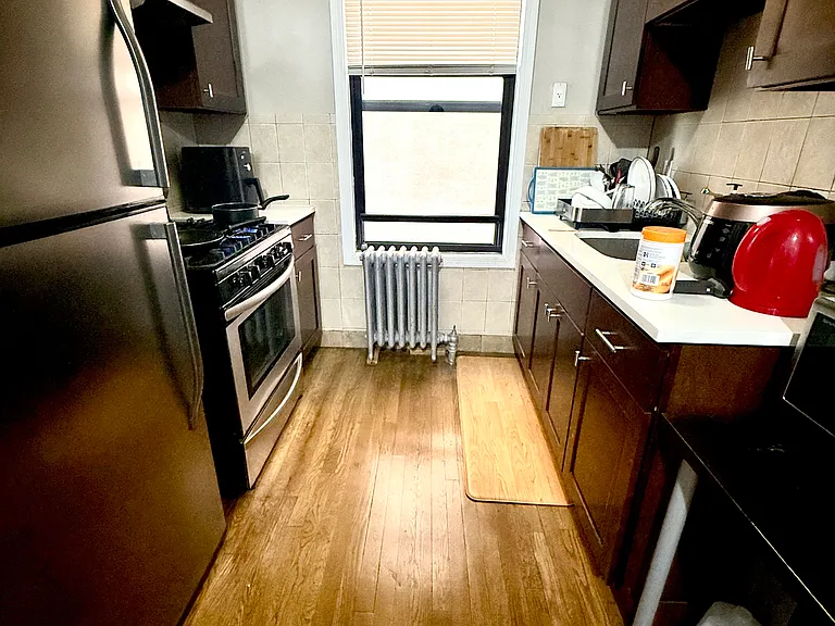 25-27 35th St #2F — Photo 4