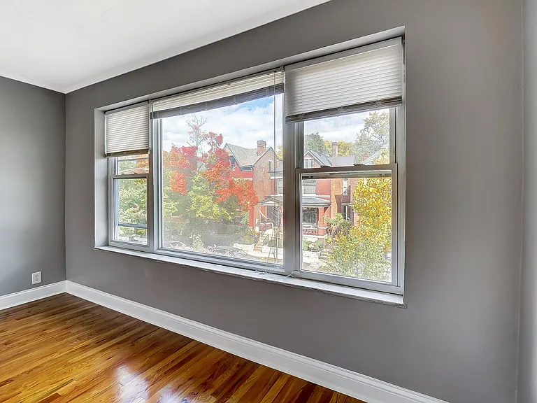 646 Park Ave #2 — Photo 5