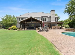 320 Wigton Dr, Milton, GA 30004
