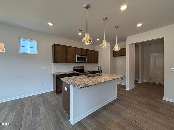 5th image of 124 Pine Vista Way