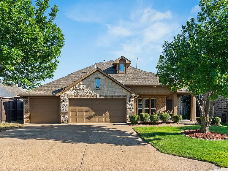 5409 Sierra Ridge Dr — Photo 1