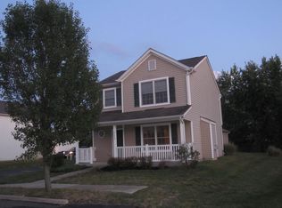 6153 Federalist Dr, Galloway, OH 43119