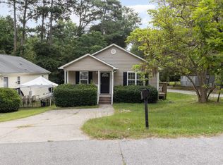 602 Dogwood St, Fuquay Varina, NC 27526