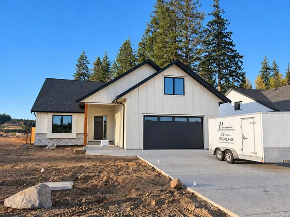 804 Salal St, Campbell River, BC V9H 0G4
