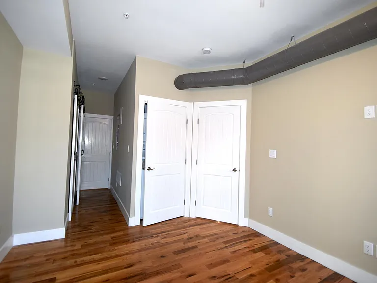 2315 Park Ave #1H — Photo 6