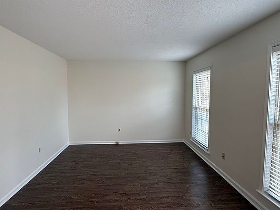 4th image of 2639 Cedar Ridge Dr
