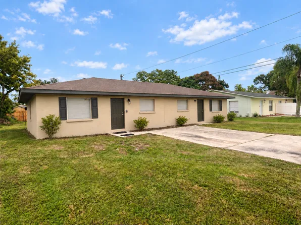 1905 49th Avenue Dr E, Bradenton, FL 34203