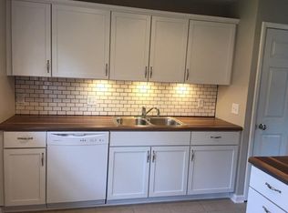 6165 Elm St, Omaha, NE 68106