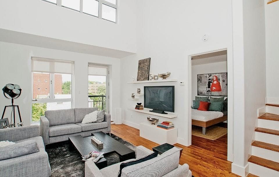 1st image of 80 Meserole St APT 3N