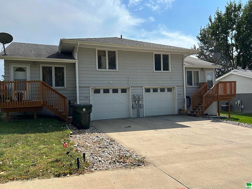 1st image of 2540-2542 Cassel Pl