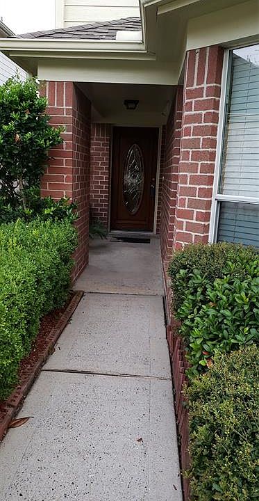 1st image of 7222 Fox Forest Trl
