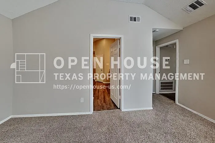 16315 Chimneystone Dr — Photo 8