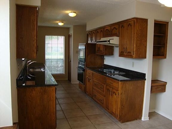 5th image of 4528 New Orleans Dr