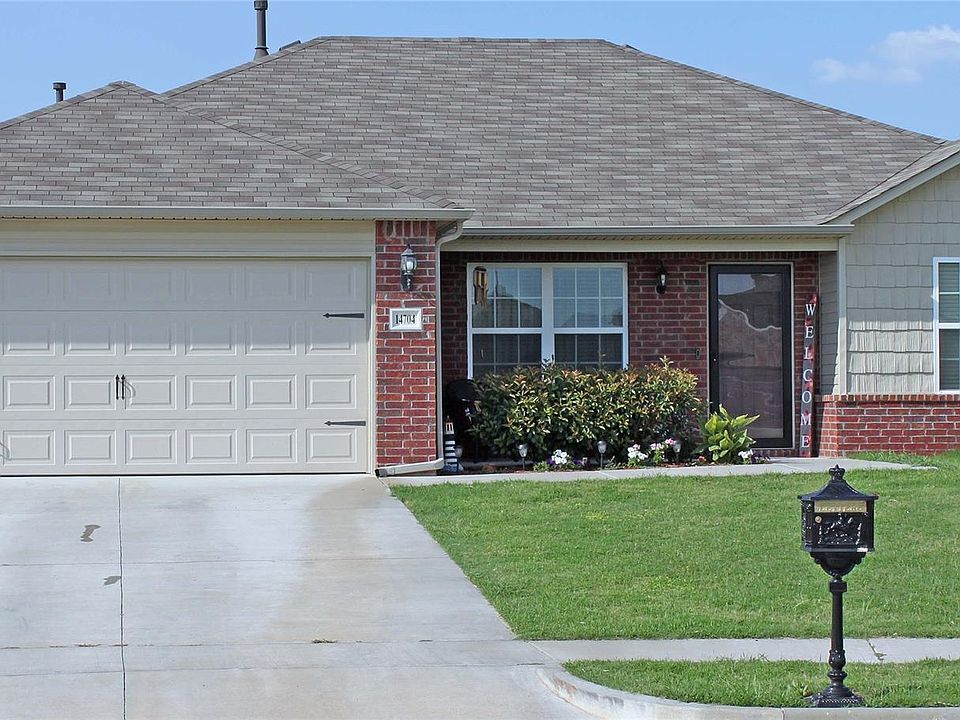 1st image of 14704 S Hickory Cres E
