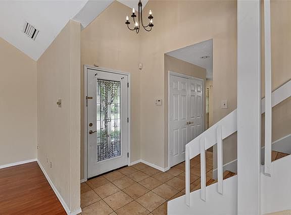 3rd image of 2004 Pleasant Valley Dr