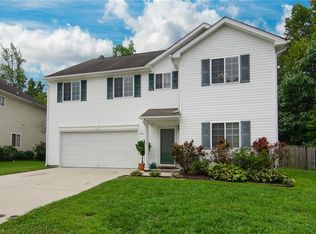 1118 Edinburgh Dr, Jamestown, NC 27282