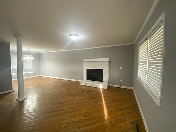 3rd image of 103 Woodfield Dr