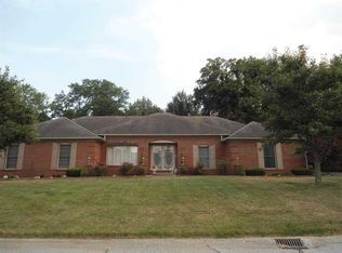 8149 Peach Blossom Ln, Evansville, IN