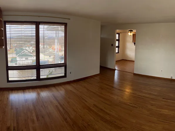 (undisclosed Address), Clairton, PA 15025