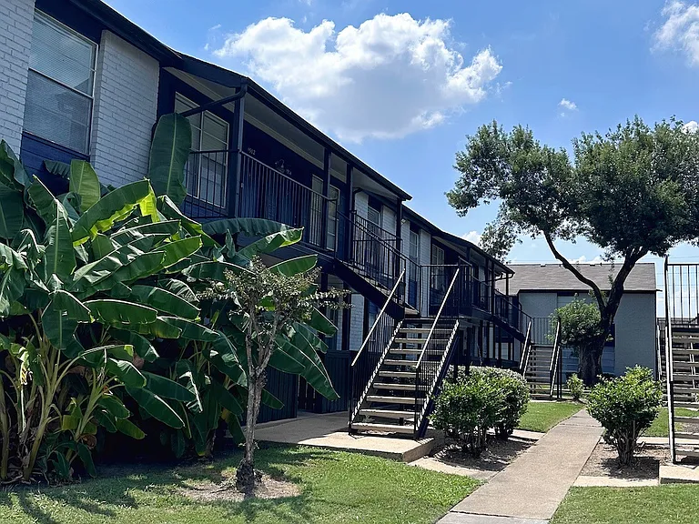 Crosby at Westchase Apartments — Photo 53