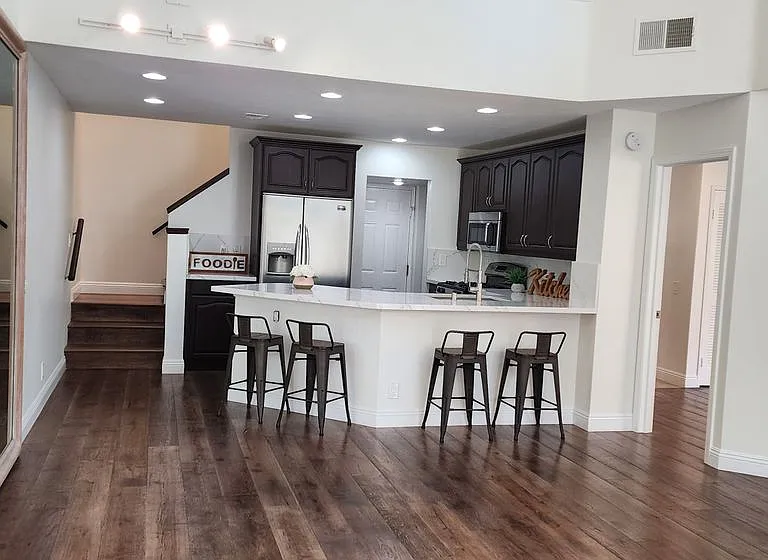 71 Corsica Dr — Photo 9