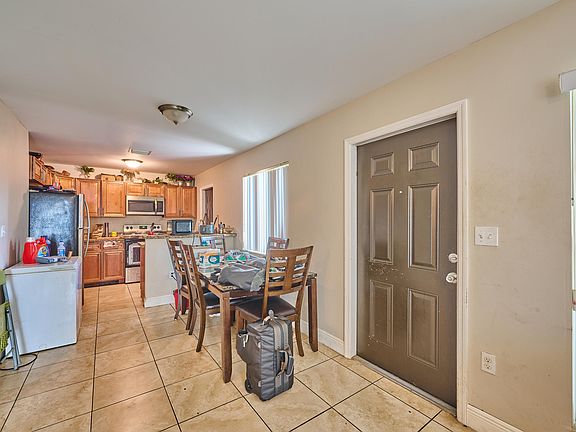 5th image of 1990 NW 4th #1