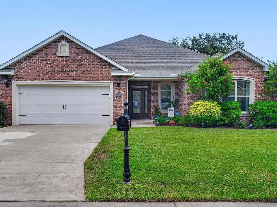 1st image of 2335 Cummings Dr