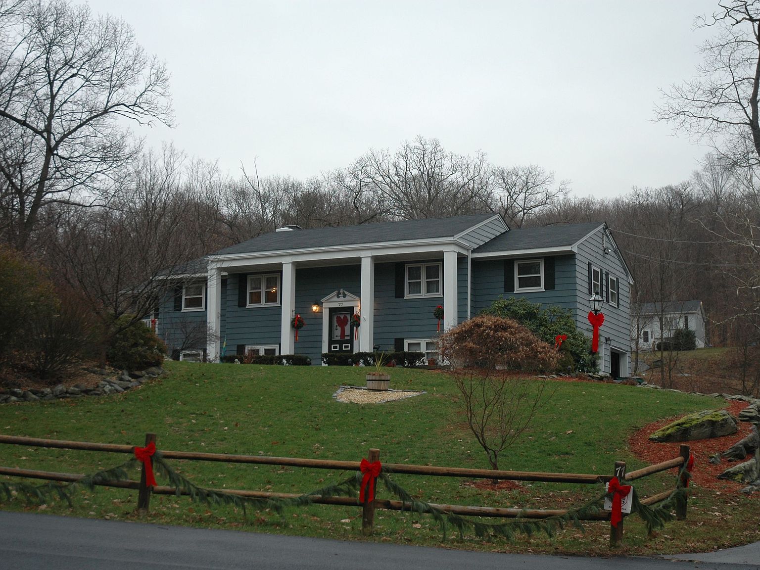 77 Roosevelt Rd, Hyde Park, NY 12538 Zillow