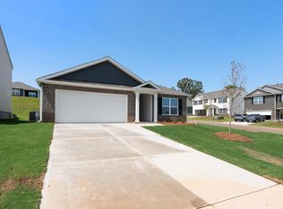 904 Kerwood St, Wellford, SC 29385