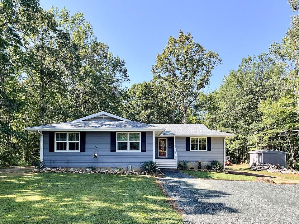 1st image of 413 Brandonwood Ln