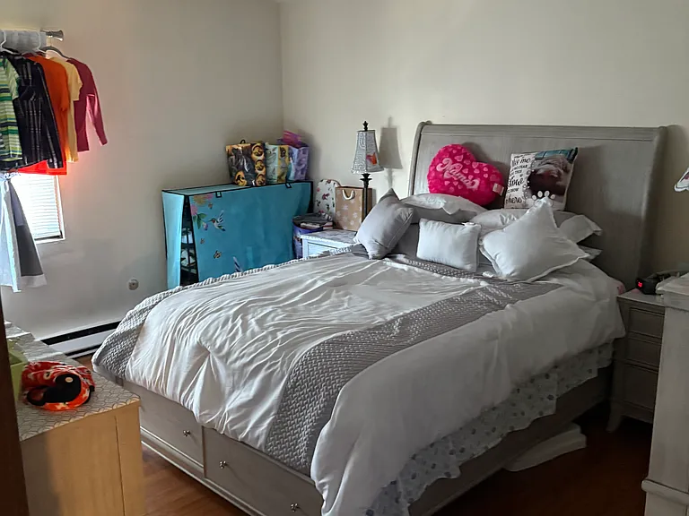 327 N Ardmore Ave #B — Photo 5