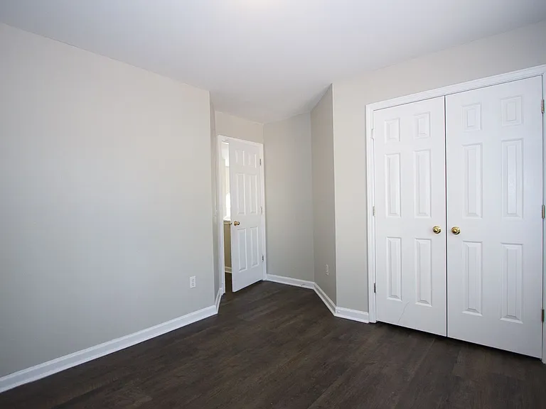 585 Chapel Walk Ln — Photo 35