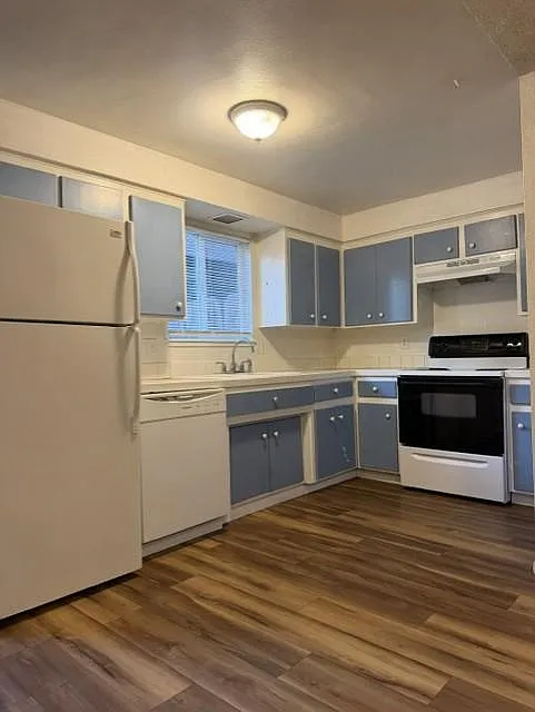 807 SE 9th St Unit 1 — Photo 3