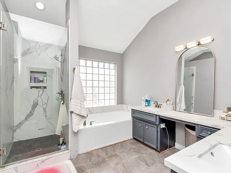 3210 Shadowwalk Dr — Photo 17