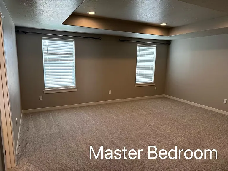 7545 W Havana Dr — Photo 2