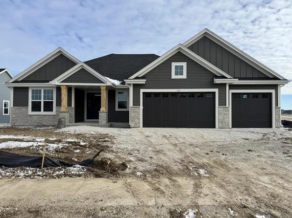 1561 Creekview LANE, Oconomowoc, WI 53066