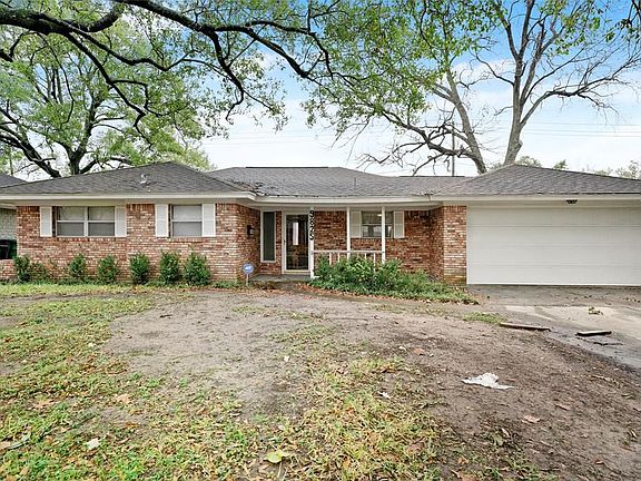 2nd image of 9825 Pine Lake Dr